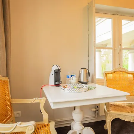 Leyselebeke Castle 4*