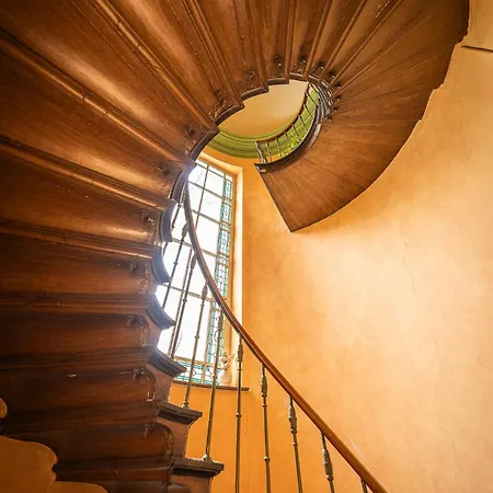 Leyselebeke Castle Bed & Breakfast Bruges