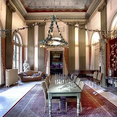 Leyselebeke Castle Bed & Breakfast